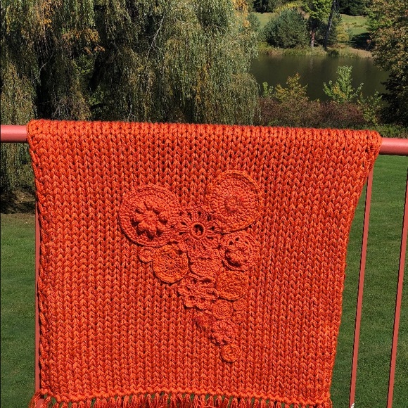 One of a kind Hand knitted Orange Chunky Throw - Picture 6 of 9